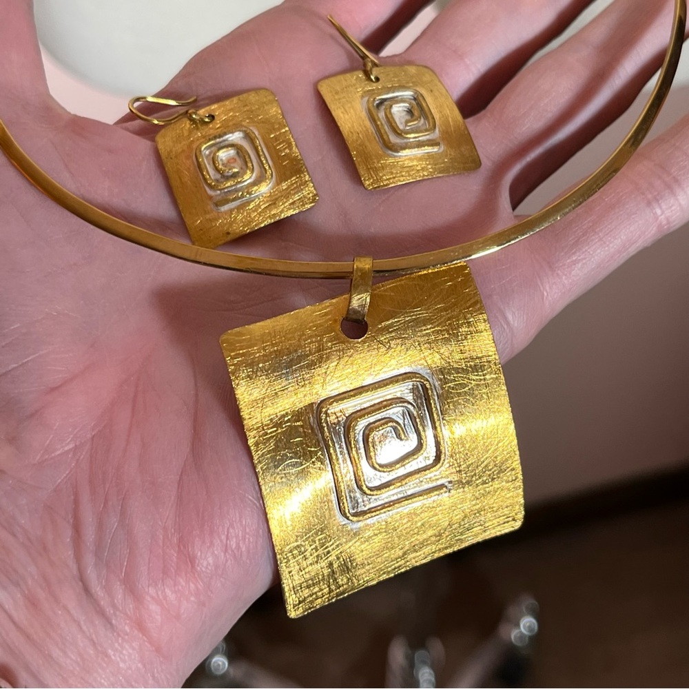 Vintage 1980 90's Abstract Gold modernist Art deco necklace Earring set